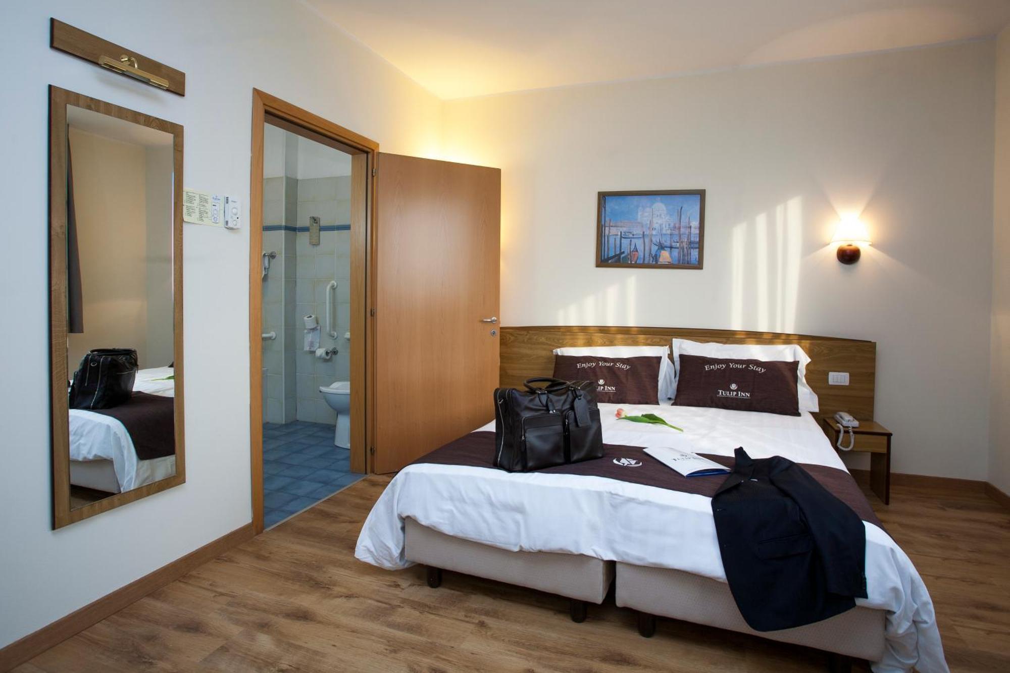 Tulip Inn Padua Habitación foto